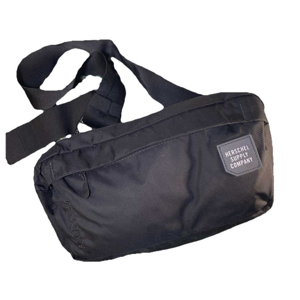 Herschel Supply Co Fanny Pack OS Black Sling Hip Bag Crossbody Utility Blokecore